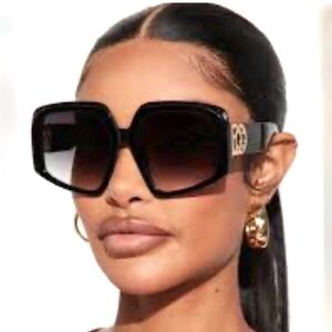 Dolce & Gabbana Sunglasses DG4386